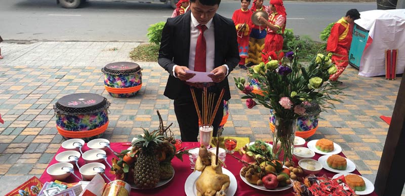 cúng khai trương